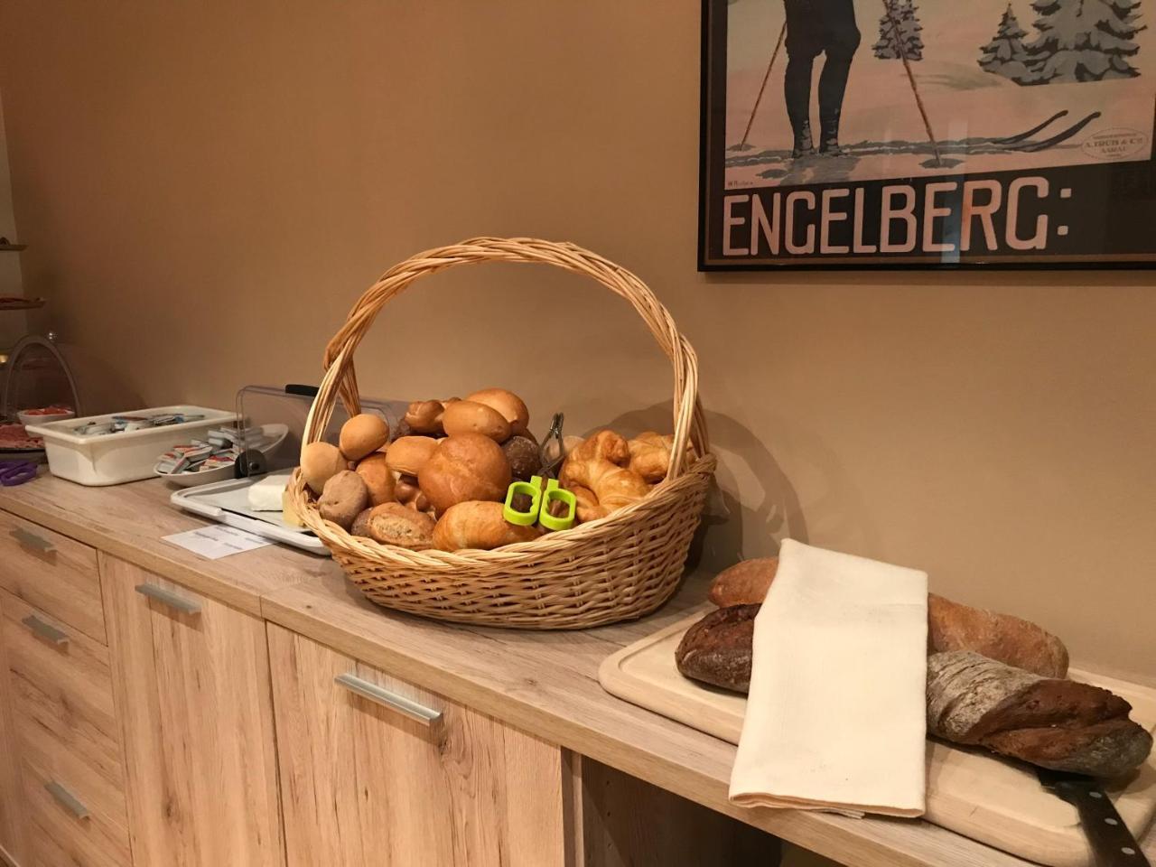 Hotel Hahnenblick Энгельберг Экстерьер фото